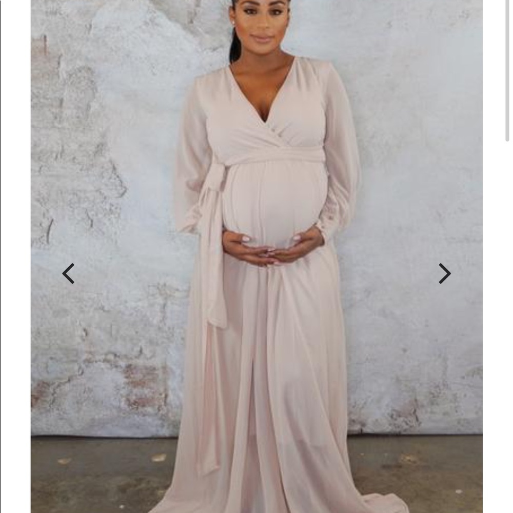Maternity gown
